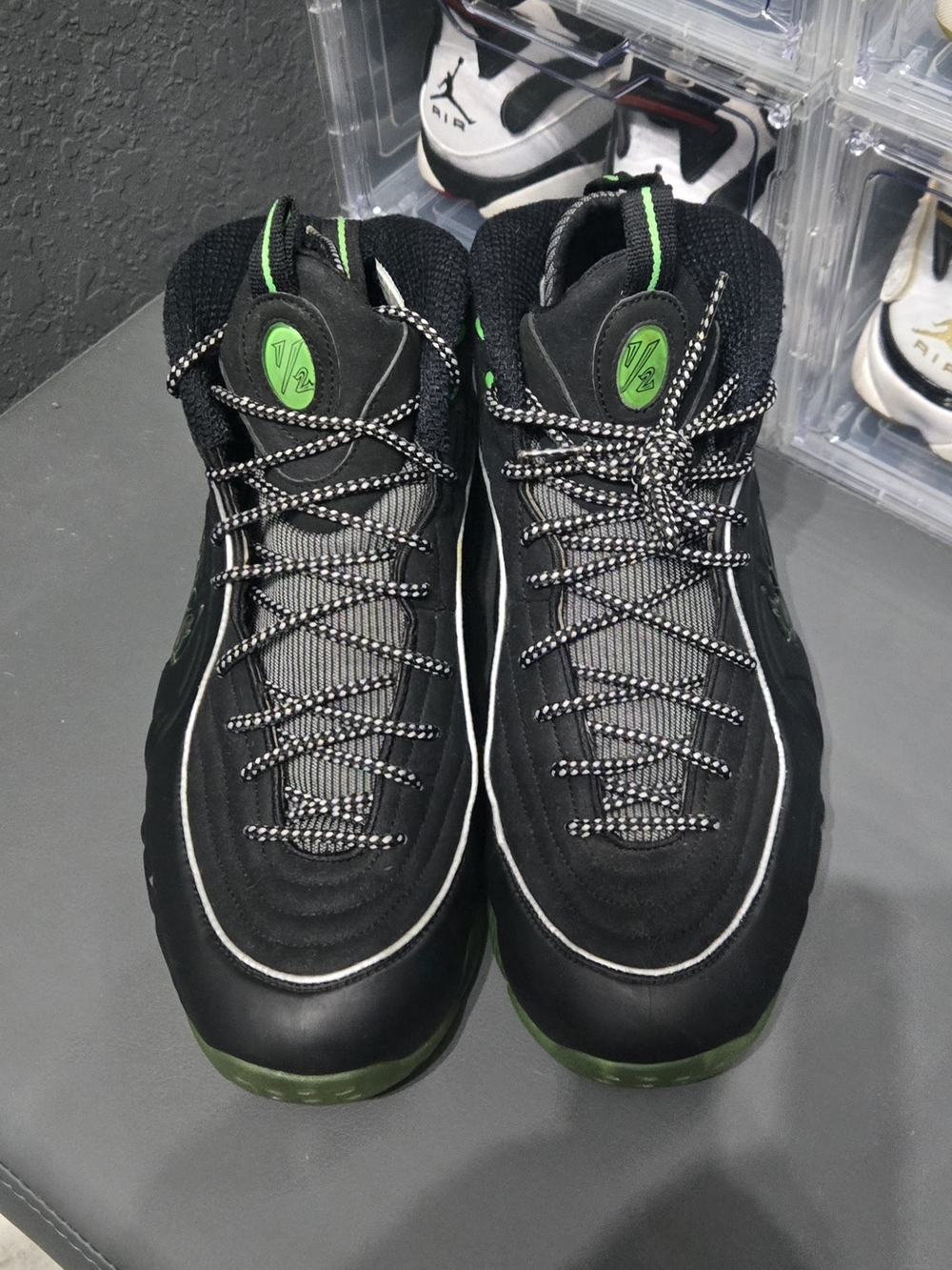Men's Nike Air Penny 1/2 Cent      Size 11 (Green & Black)